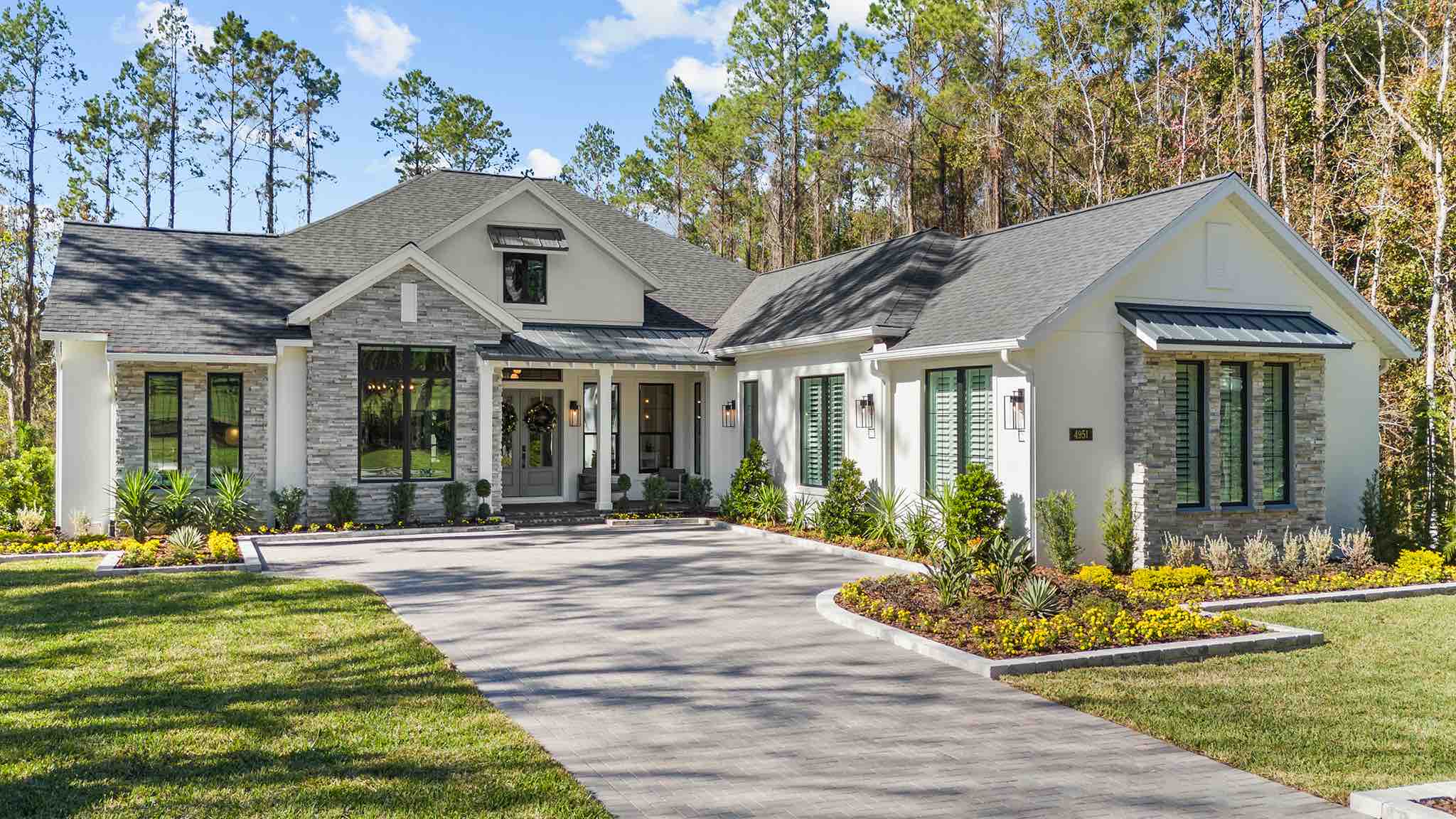Perry Homes 3368 Front Angle